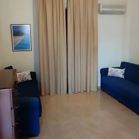 Izeλa 2* Kala Nera