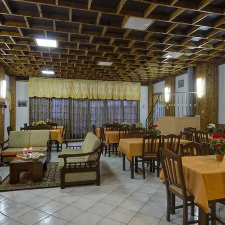 Hotel Izeλa