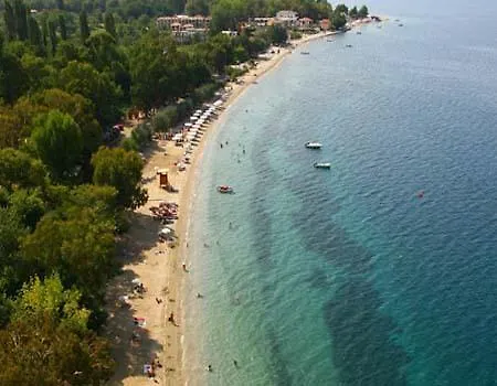 Hotel Izeλa 2*