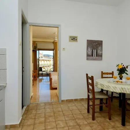Hotel Izeλa