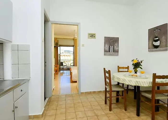 Otel Izeλa Kala Nera